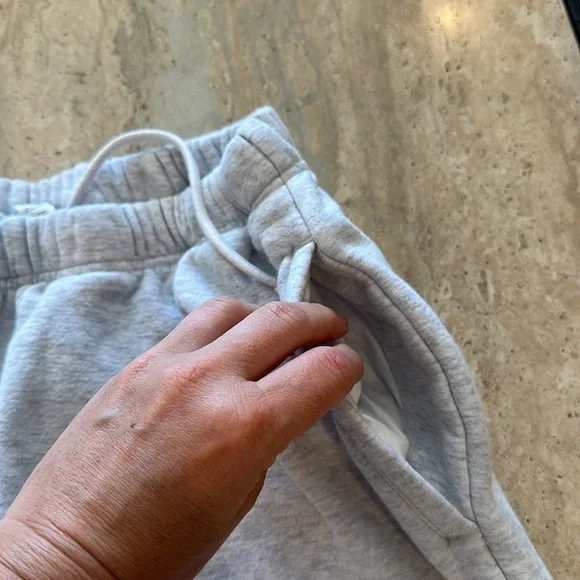 Skims women’s gray Sweatpants sweats joggers wide leg large EUC - Picture 2 of 4